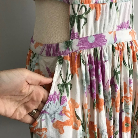 ★ SALE ★ O'NEILL Floral Cutout Dress with Pockets - Picture 5 of 12